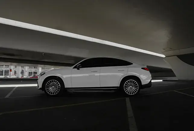 Rent Mercedes GLC 200 White in Dubai — Mercedes-Benz — photo 6 of 7