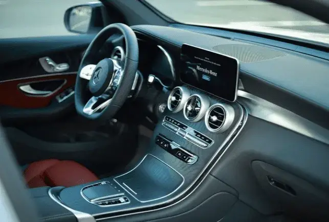 Rent Mercedes GLC 200 Coupe White in Dubai — Mercedes-Benz — photo 5 of 6