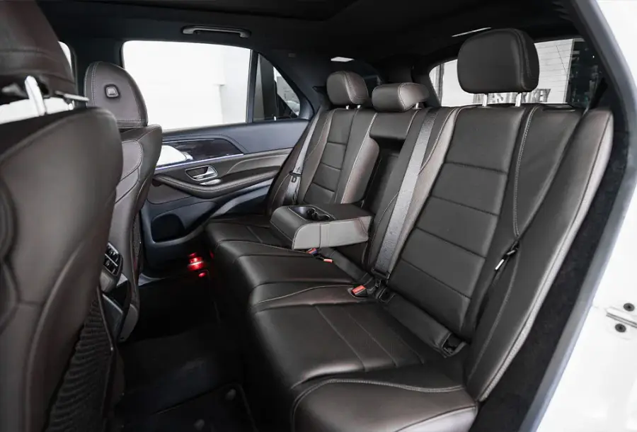 Rent Mercedes GLE 350 White in Dubai — Mercedes-Benz — photo 6 of 9