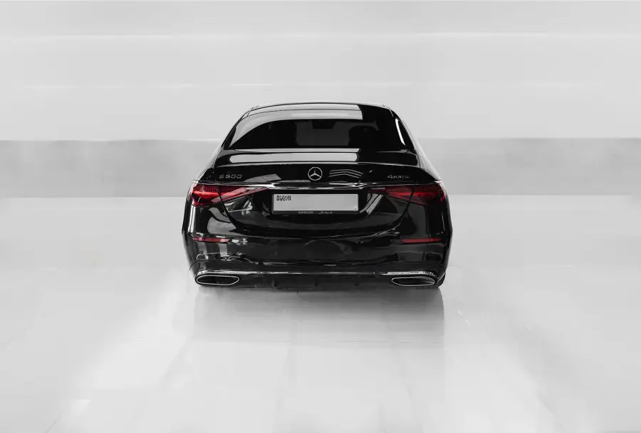 Rent Mercedes S500 Grey in Dubai — Mercedes-Benz — photo 4 of 8