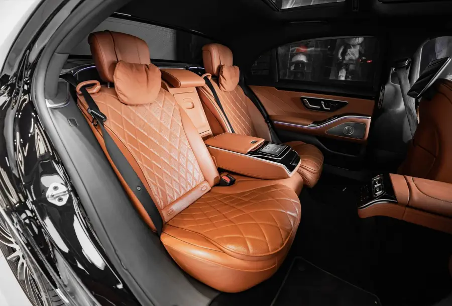Rent Mercedes S500 Grey in Dubai — Mercedes-Benz — photo 7 of 8