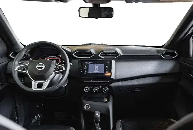 Rent Nissan Magnite White in Dubai — photo 6 of 7