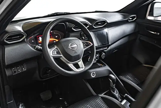 Rent Nissan Magnite White in Dubai — photo 7 of 7