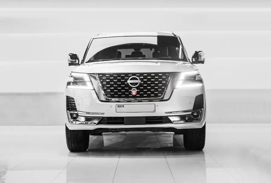 Rent Nissan Patrol White in Dubai — photo 3 of 7
