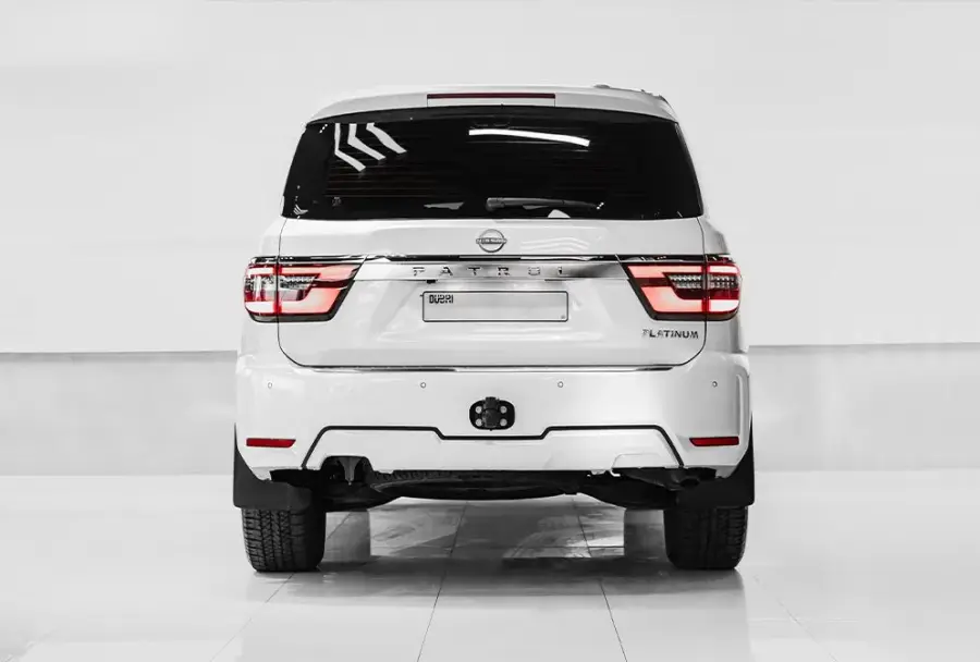 Rent Nissan Patrol White in Dubai — photo 4 of 7
