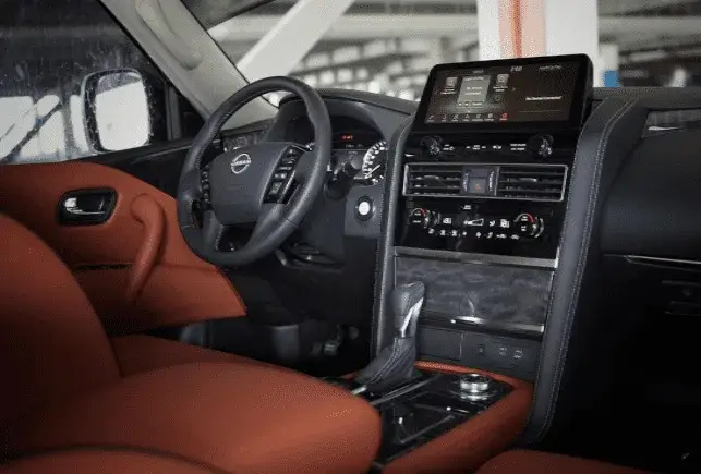 Rent Nissan Patrol Black in Dubai — photo 4 of 5