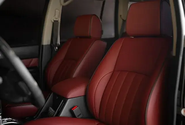 Rent Nissan Super Safari Black in Dubai — photo 4 of 5