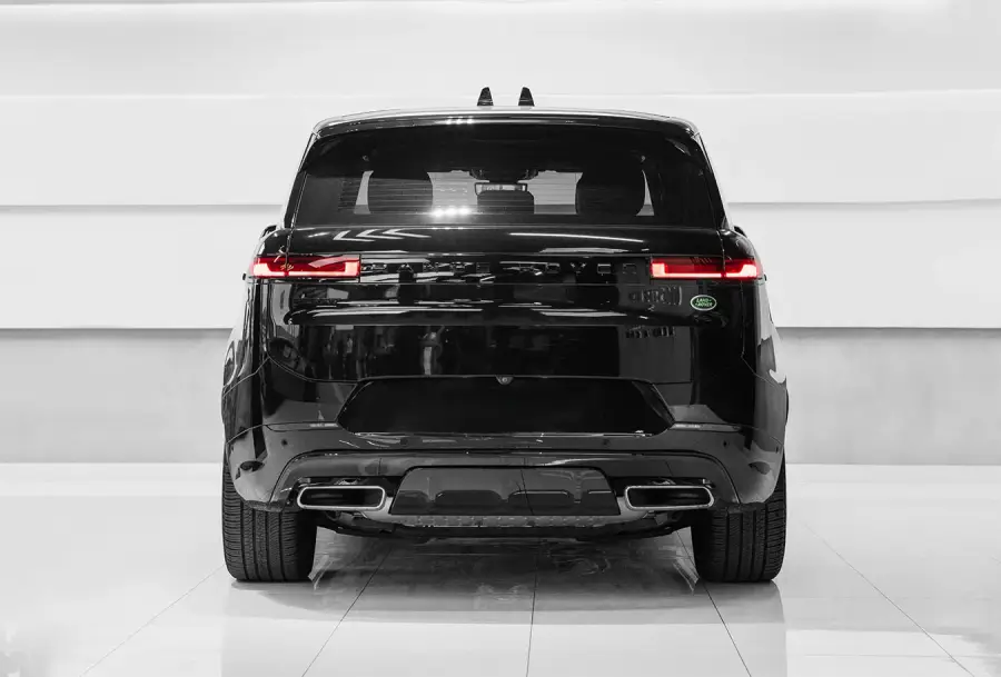 Rent Range Rover Sport Black in Dubai — photo 2 of 7