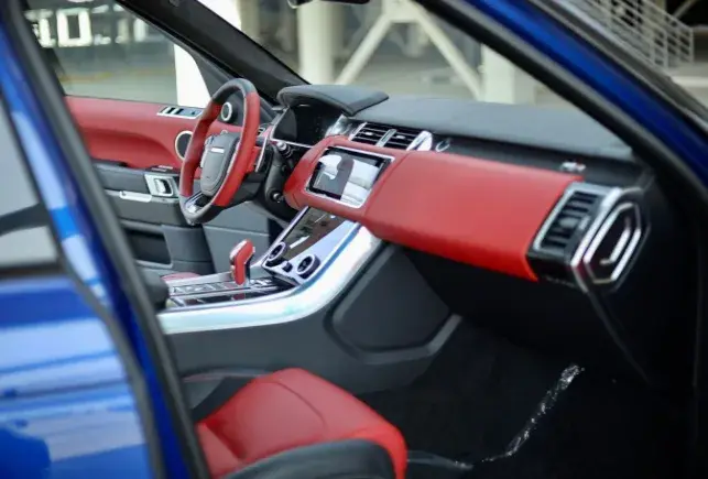 Rent Range Rover SVR Blue in Dubai — photo 7 of 9