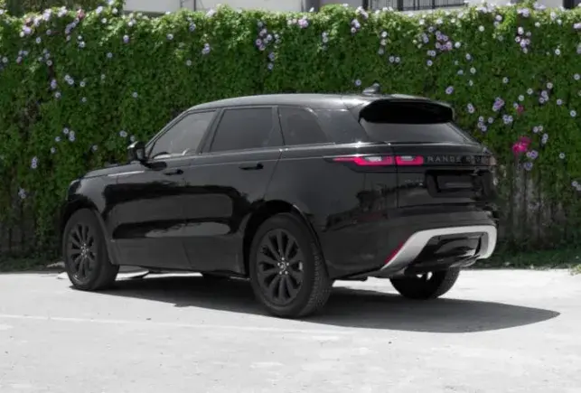 Rent Range Rover Velar Black in Dubai — photo 4 of 6