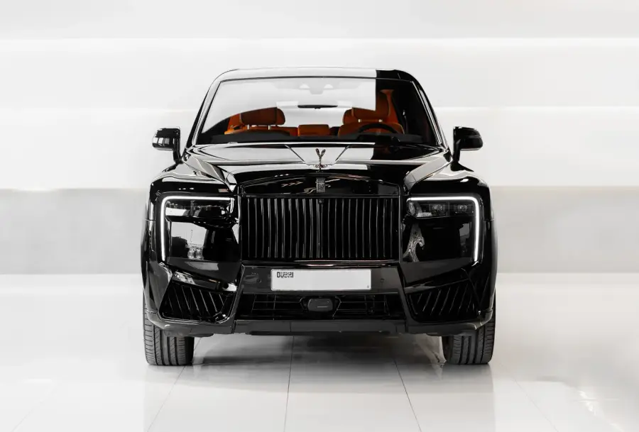 Rent Rolls Royce Cullinan Beige in Dubai — Rolls-Royce — photo 3 of 8