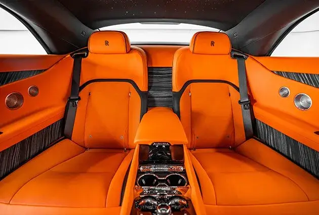 Rent Rolls Royce Spectre Black in Dubai — Rolls-Royce — photo 7 of 8