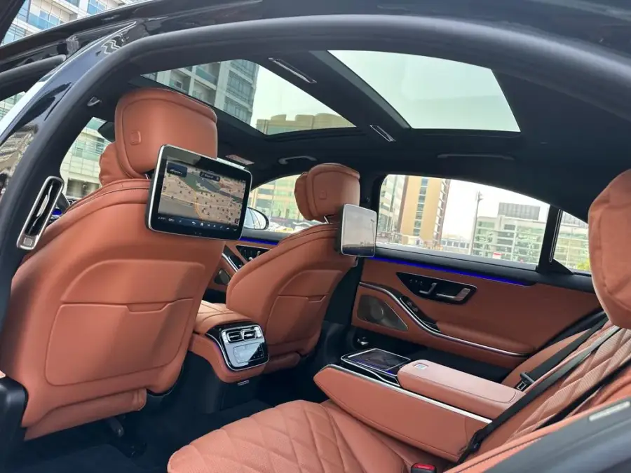 Rent Mercedes-Benz S500 4MATIC Black 2023 in Dubai — photo 22 of 35