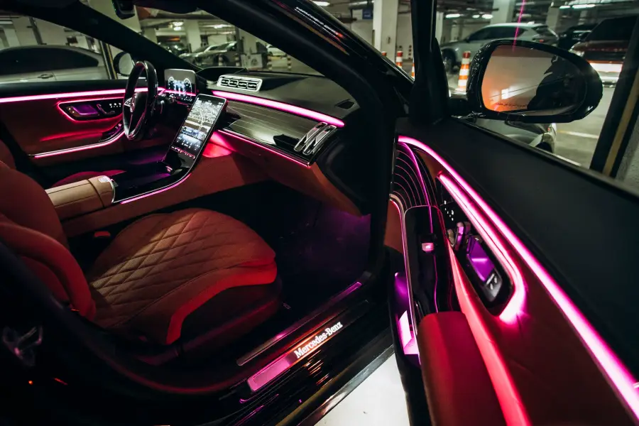 Rent Mercedes-Benz S500 4MATIC Black 2023 in Dubai — photo 31 of 35