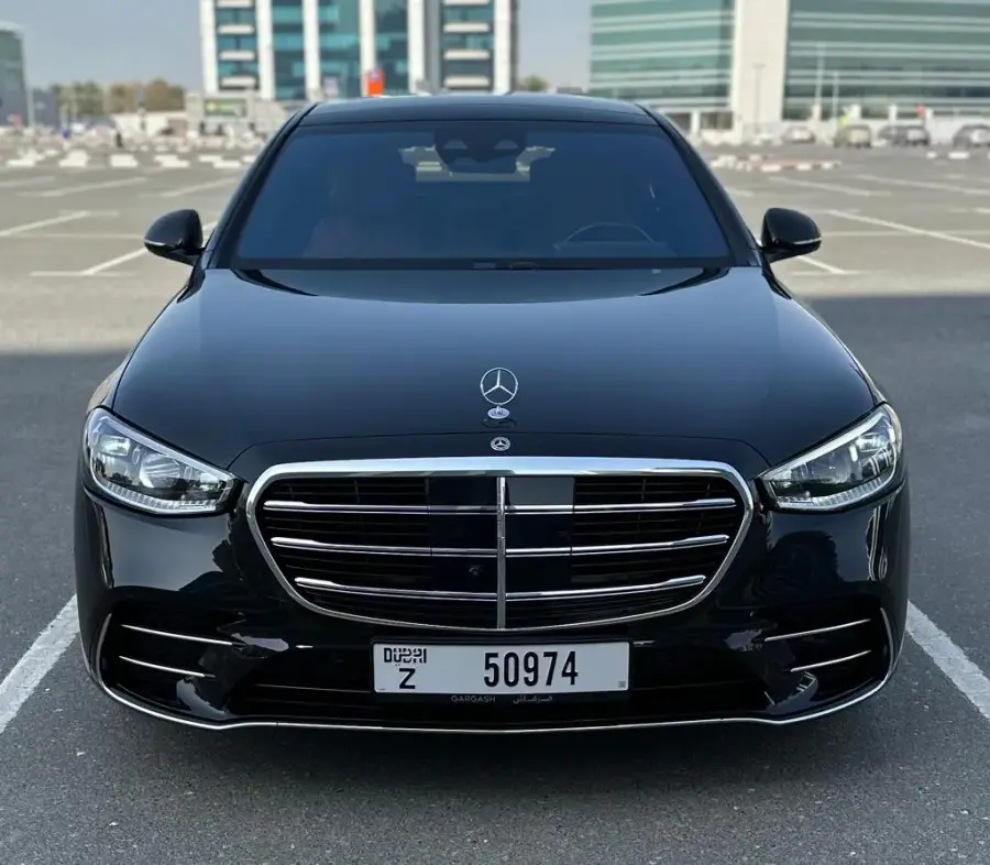 Rent Mercedes-Benz S500 4MATIC Black 2023 in Dubai — photo 6 of 35
