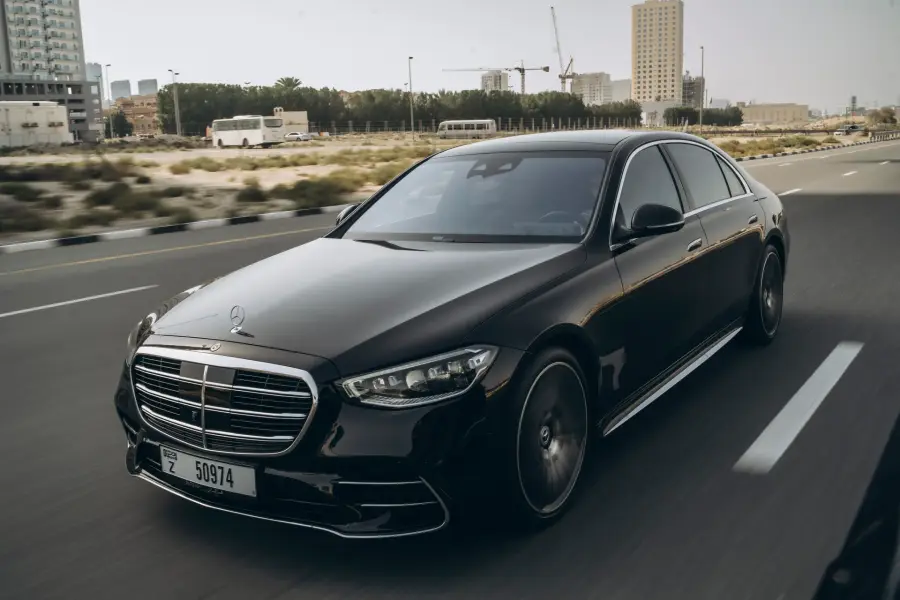 Rent Mercedes-Benz S500 4MATIC Black 2023 in Dubai — photo 7 of 35
