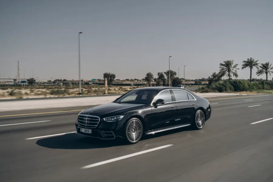 Rent Mercedes-Benz S500 4MATIC Black 2023 in Dubai — photo 9 of 35