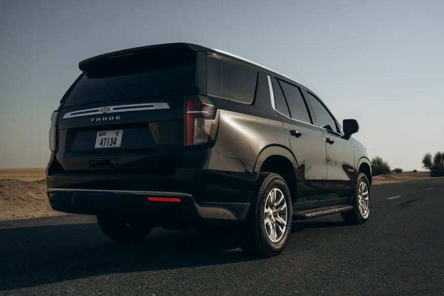 Rent Chevrolet Tahoe Black 2023 in Dubai — photo 3 of 12