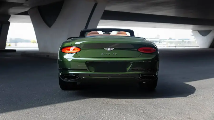 Rent Bentley GTC Green in Dubai — photo 4 of 9