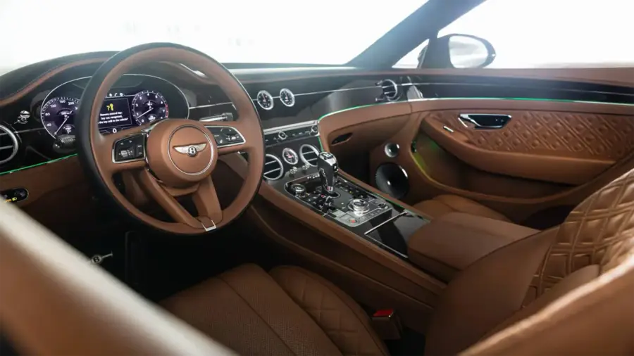 Rent Bentley GTC Green in Dubai — photo 7 of 9