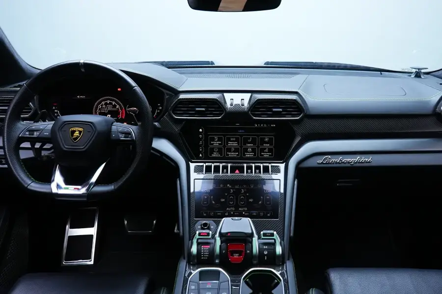 Аренда Lamborghini Urus Mansory Black в Дубае в аренду в Дубай, ОАЭ — Lamborghini — фото 7 из 7