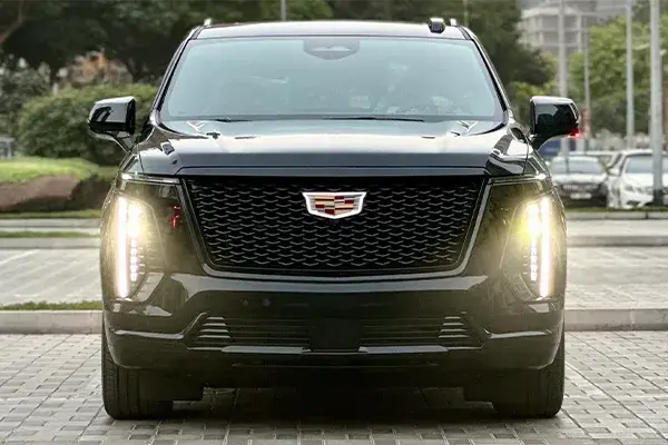Rent Cadillac Escalade Black 2025 in Dubai — photo 3 of 9