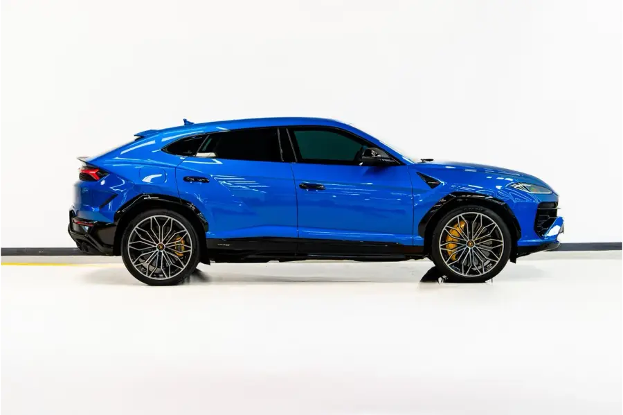 เช่ารถ Lamborghini Urus สีน้ำเงิน 2025 ในดูไบ — รูปที่ 3 จาก 6