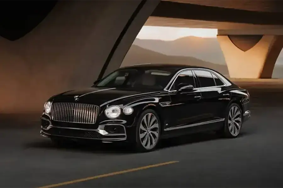 Rent Bentley Flying Spur Black in Dubai — photo 2 of 8