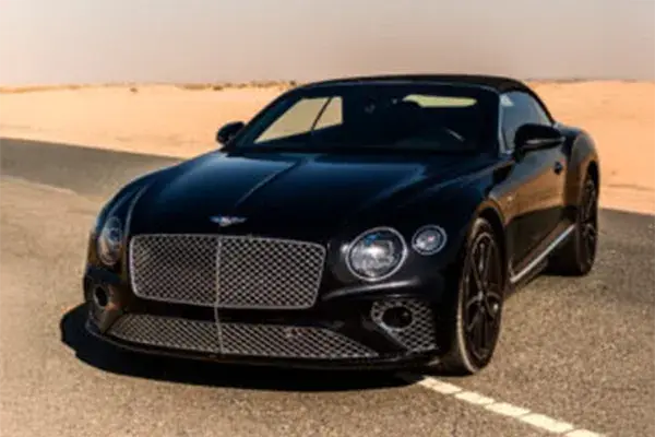 تأجير بنتلي GTC الأسود في دبي — صورة 2 من 9