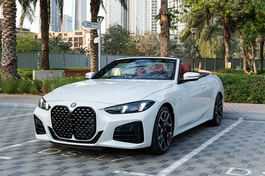 Rent BMW 420i Convertible White in Dubai — photo 2 of 7