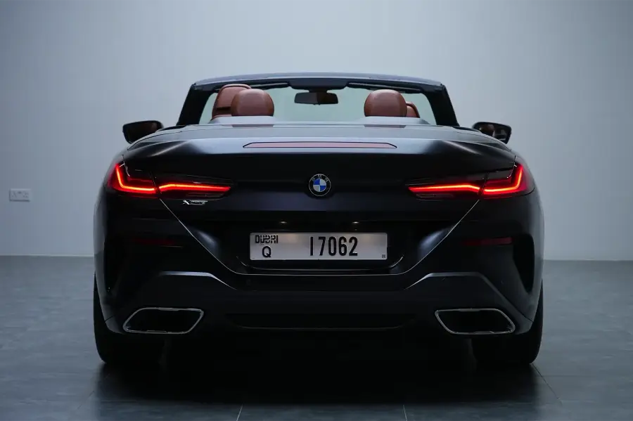 Rent BMW 840i Black in Dubai — photo 3 of 6