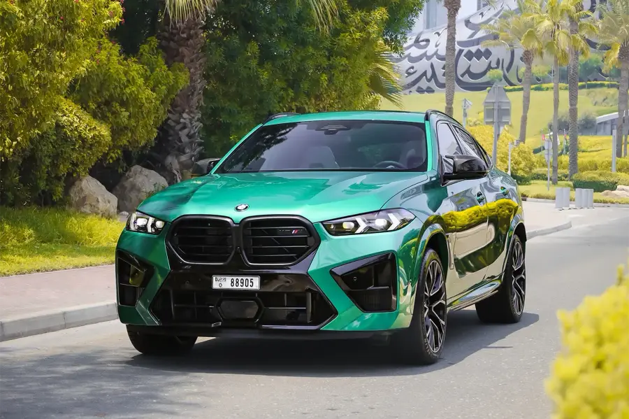 Rent BMW X6 Competition Green in Dubai — photo 3 of 7