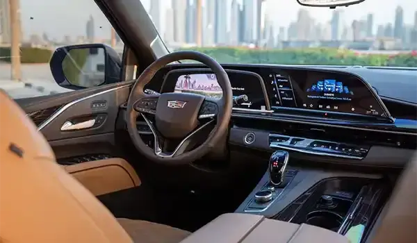 เช่ารถ Cadillac Escalade สีดำในดูไบ — รูปที่ 4 จาก 6