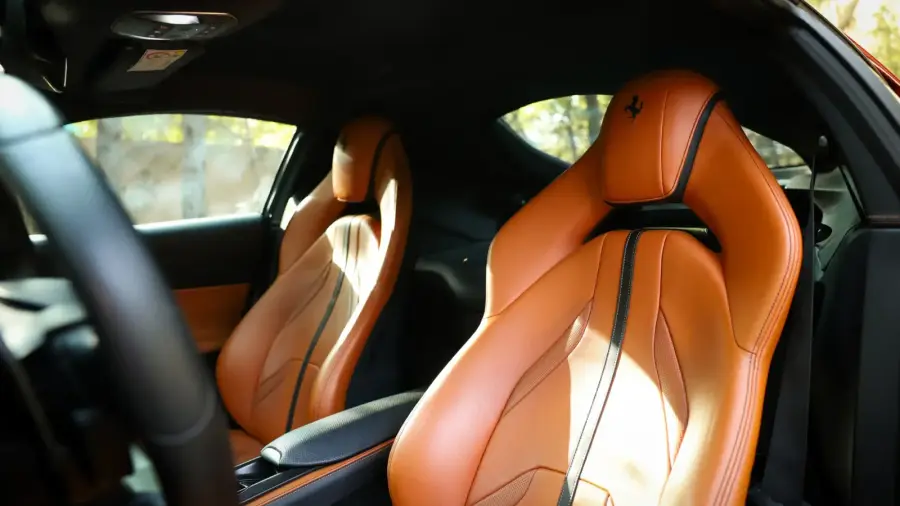 Rent Ferrari 812 Superfast Red in Dubai — photo 6 of 8