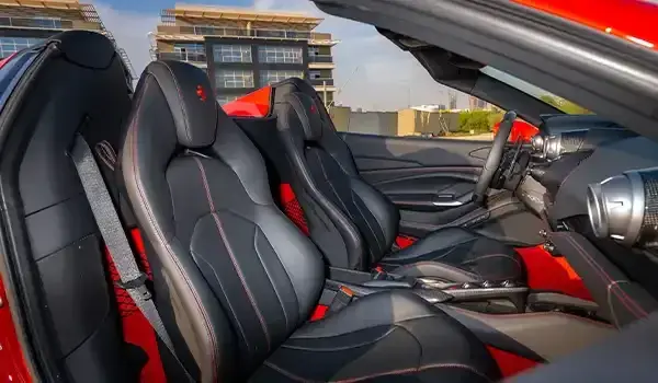 Rent Ferrari F8 Spider Red in Dubai — photo 6 of 8