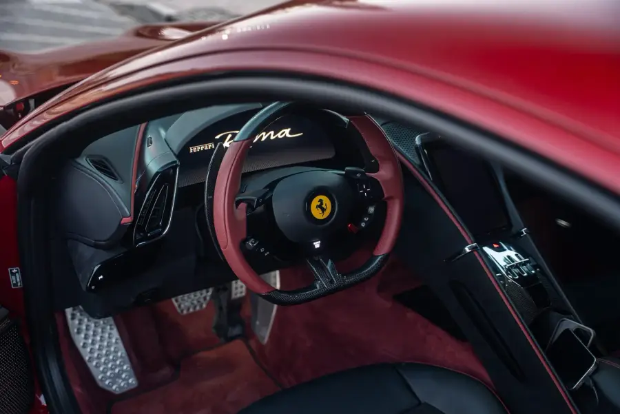 Аренда Ferrari Roma Красный в Дубае в аренду в Дубай, ОАЭ — Ferrari — фото 3 из 9