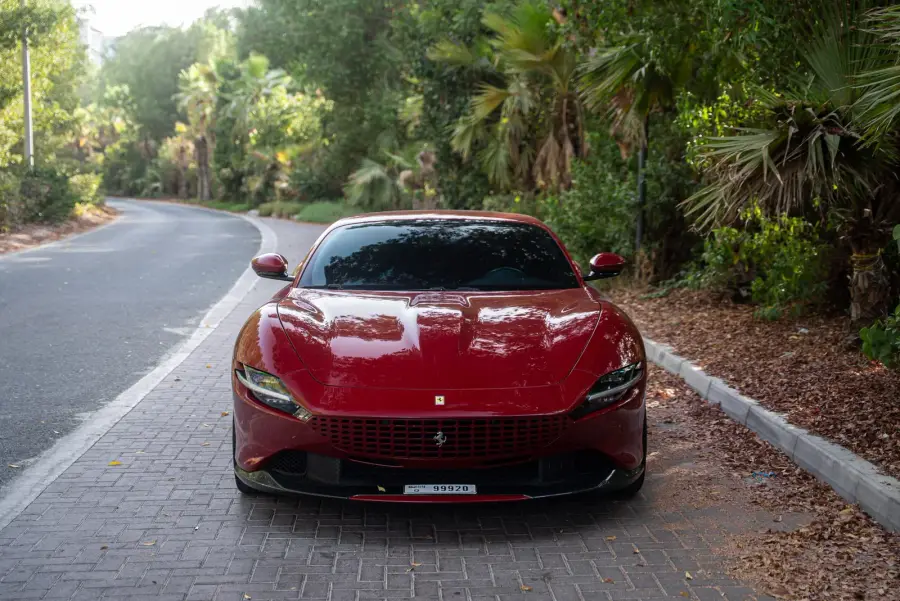 Аренда Ferrari Roma Красный в Дубае в аренду в Дубай, ОАЭ — Ferrari — фото 8 из 9