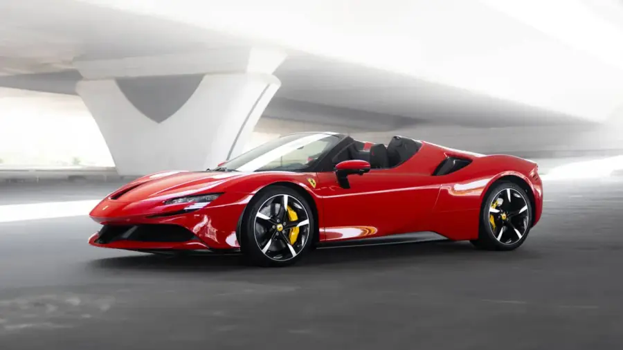 Аренда Ferrari SF90 Красный в Дубае в аренду в Дубай, ОАЭ — Ferrari — фото 2 из 9