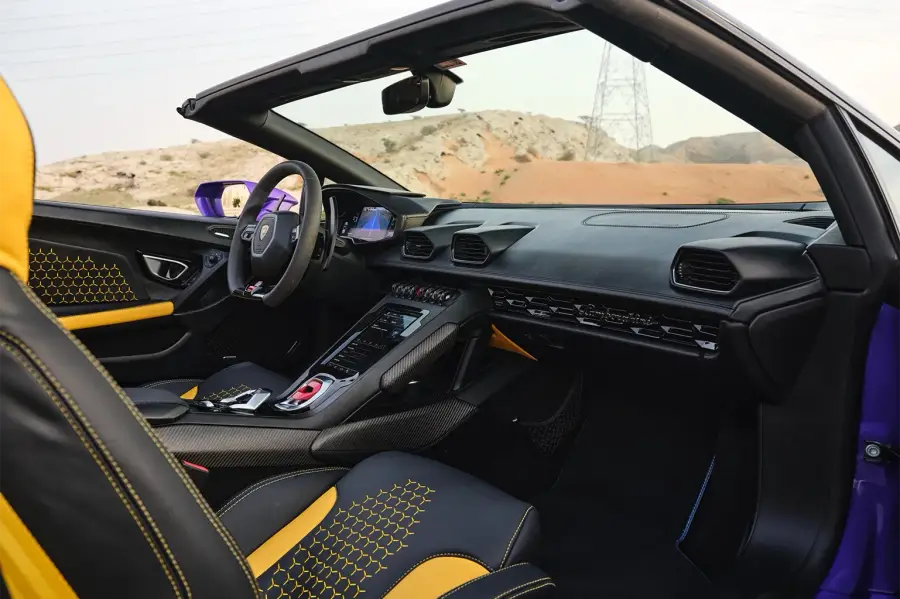 Rent Lamborghini Huracan Purple in Dubai — photo 5 of 5