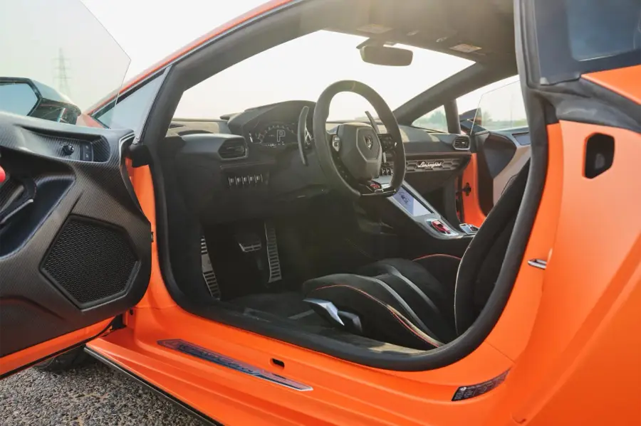 Rent Lamborghini Huracan STO Orange in Dubai — photo 5 of 5