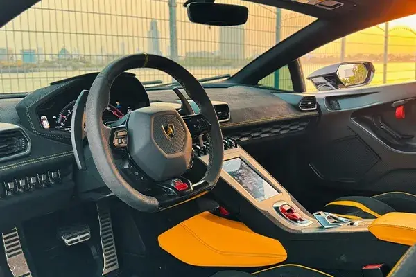 Rent Lamborghini Huracan STO Blue in Dubai — photo 7 of 9