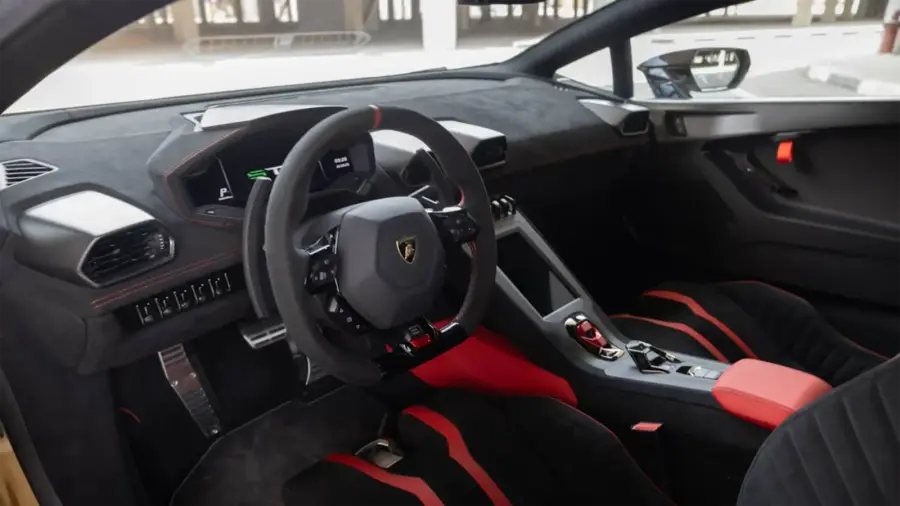 Rent Lamborghini Huracan STO Gold in Dubai — photo 7 of 9