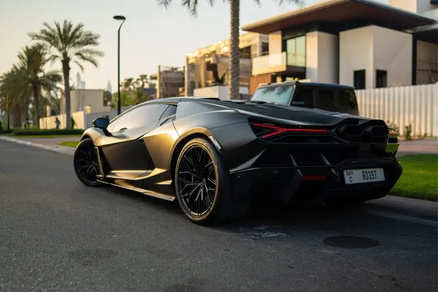 Rent Lamborghini Revuelto Black in Dubai — photo 4 of 7