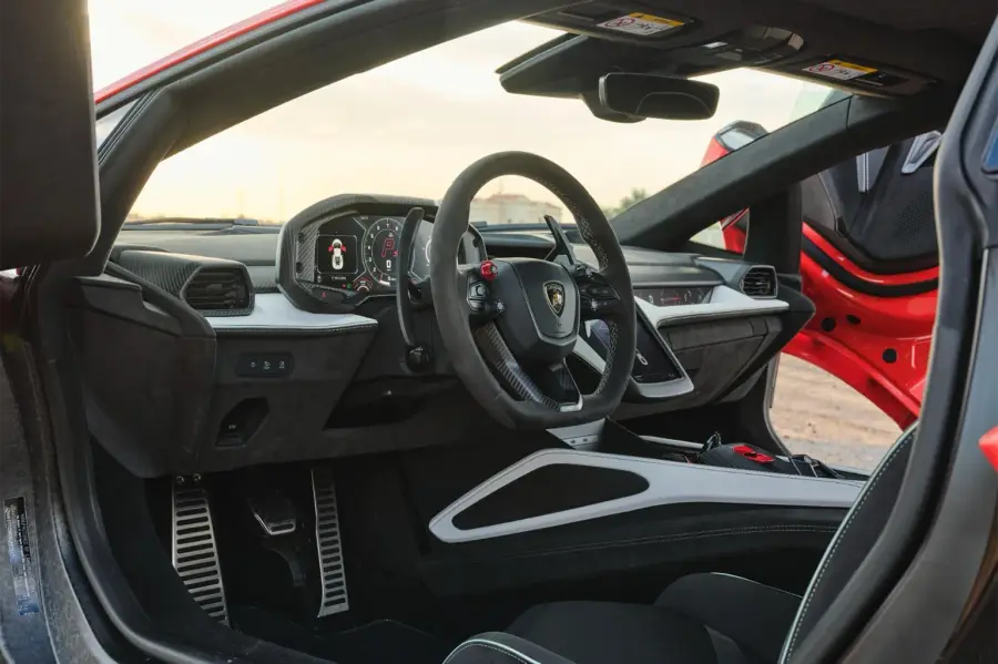 Rent Lamborghini Revuelto Red in Dubai — photo 7 of 7
