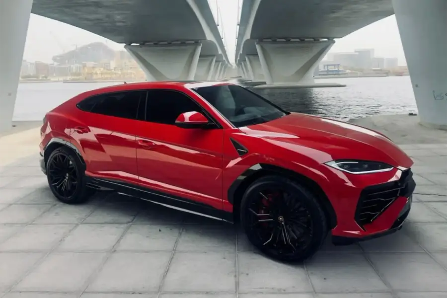 Rent Lamborghini Urus SE Red in Dubai — photo 3 of 6