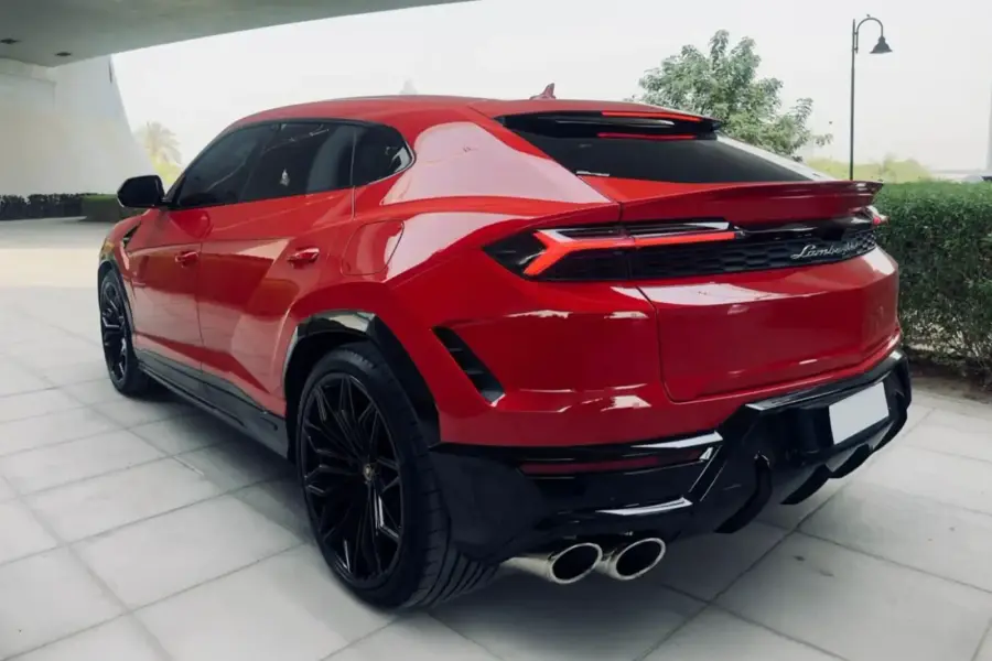 Rent Lamborghini Urus SE Red in Dubai — photo 4 of 6