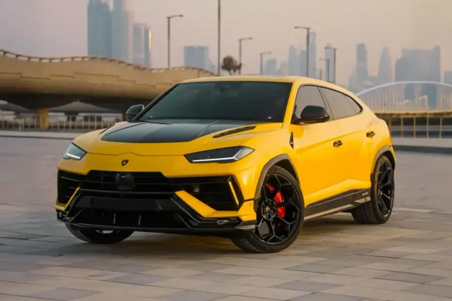 Rent Lamborghini Urus Yellow in Dubai — photo 2 of 6