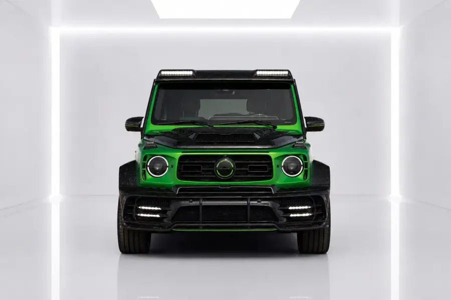 Rent Mercedes-Benz G-Class Mansory P820 Green in Dubai — photo 1 of 7