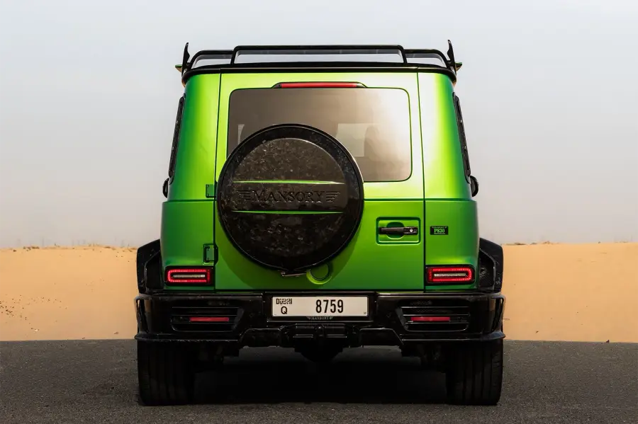Rent Mercedes-Benz G-Class Mansory P820 Green in Dubai — photo 4 of 7