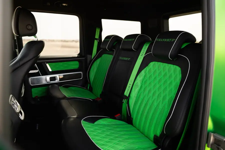 Rent Mercedes-Benz G-Class Mansory P820 Green in Dubai — photo 6 of 7